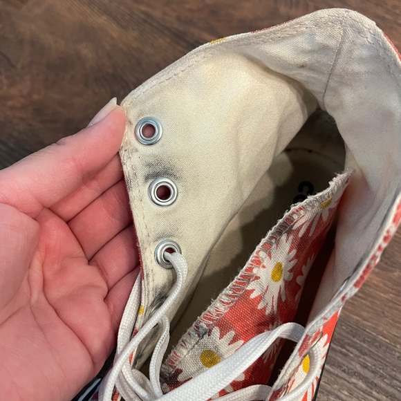 Daisy Converse Chuck Taylor Platform High Tops - Picture 9 of 14